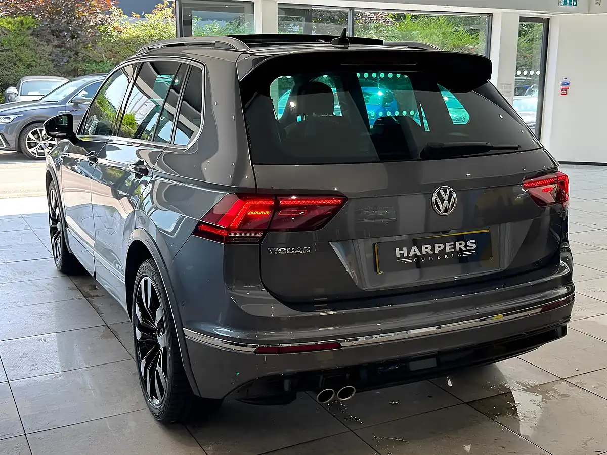 Used 2020 Volkswagen Tiguan R-Line Tech Grey - Interior and Exterior details 17