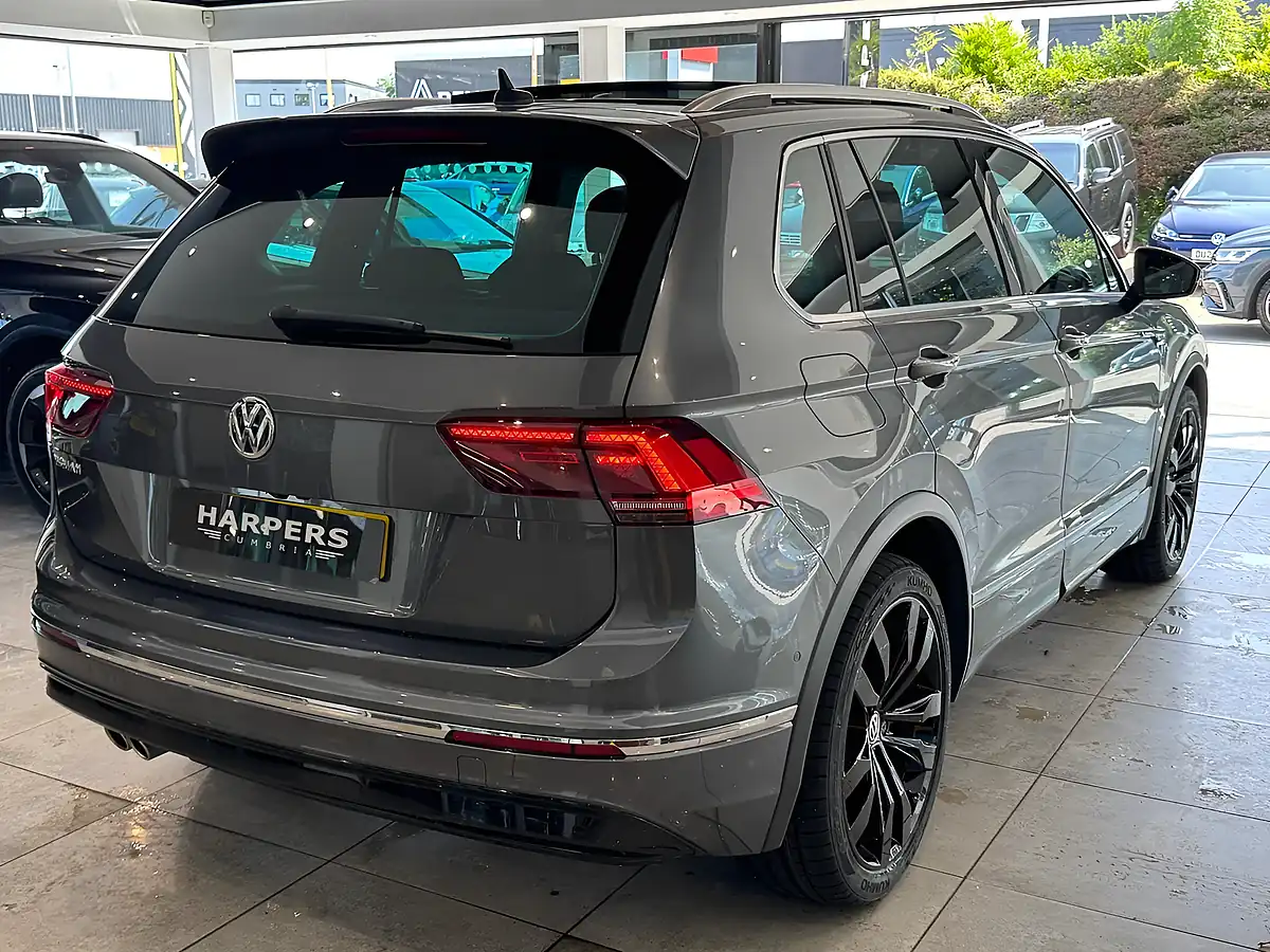 Used 2020 Volkswagen Tiguan R-Line Tech Grey - Interior and Exterior details 18