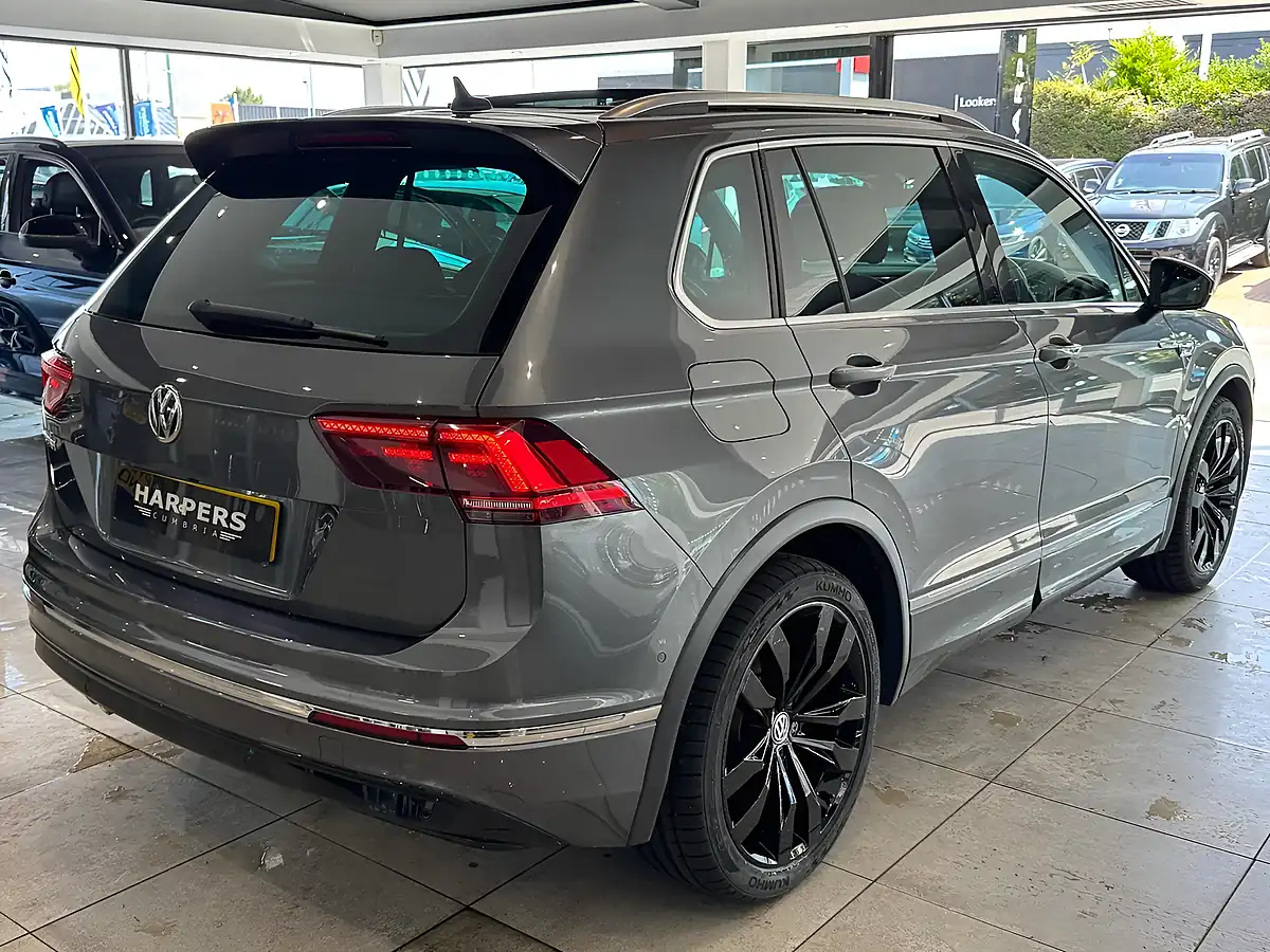 Used 2020 Volkswagen Tiguan R-Line Tech Grey - Interior and Exterior details 19