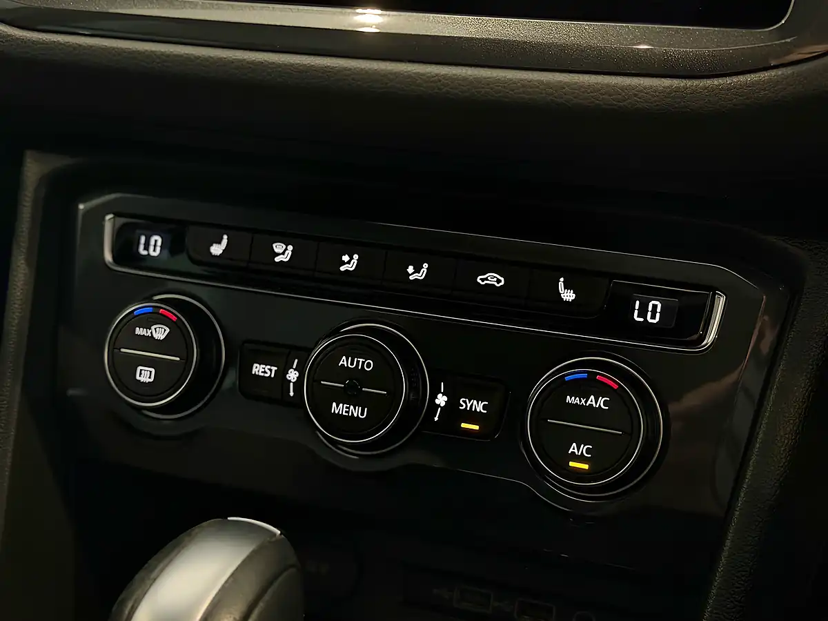 Used 2020 Volkswagen Tiguan R-Line Tech Grey - Interior and Exterior details 14