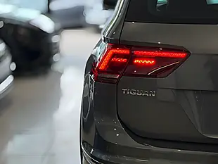 Used 2020 Volkswagen Tiguan R-Line Tech Grey - Interior and Exterior details 7