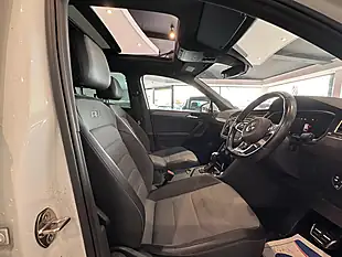 Used 2020 Volkswagen Tiguan R-Line Tech - Interior and Exterior details 16