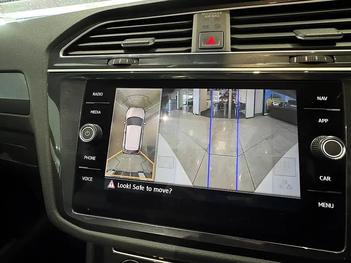 Used 2020 Volkswagen Tiguan R-Line Tech - Interior and Exterior details 18