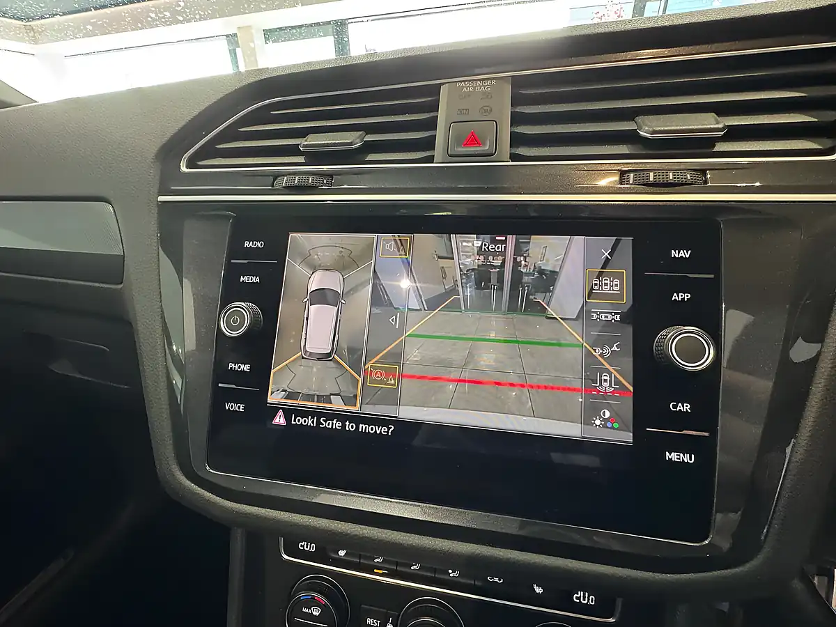 Used 2020 Volkswagen Tiguan R-Line Tech - Interior and Exterior details 19