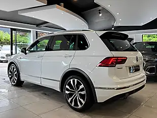 Used 2020 Volkswagen Tiguan R-Line Tech - Interior and Exterior details 4
