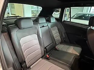Used 2020 Volkswagen Tiguan R-Line Tech - Interior and Exterior details 9