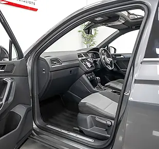 Used 2020 Volkswagen Tiguan R-Line Tech Indium Grey - Interior and Exterior details 11