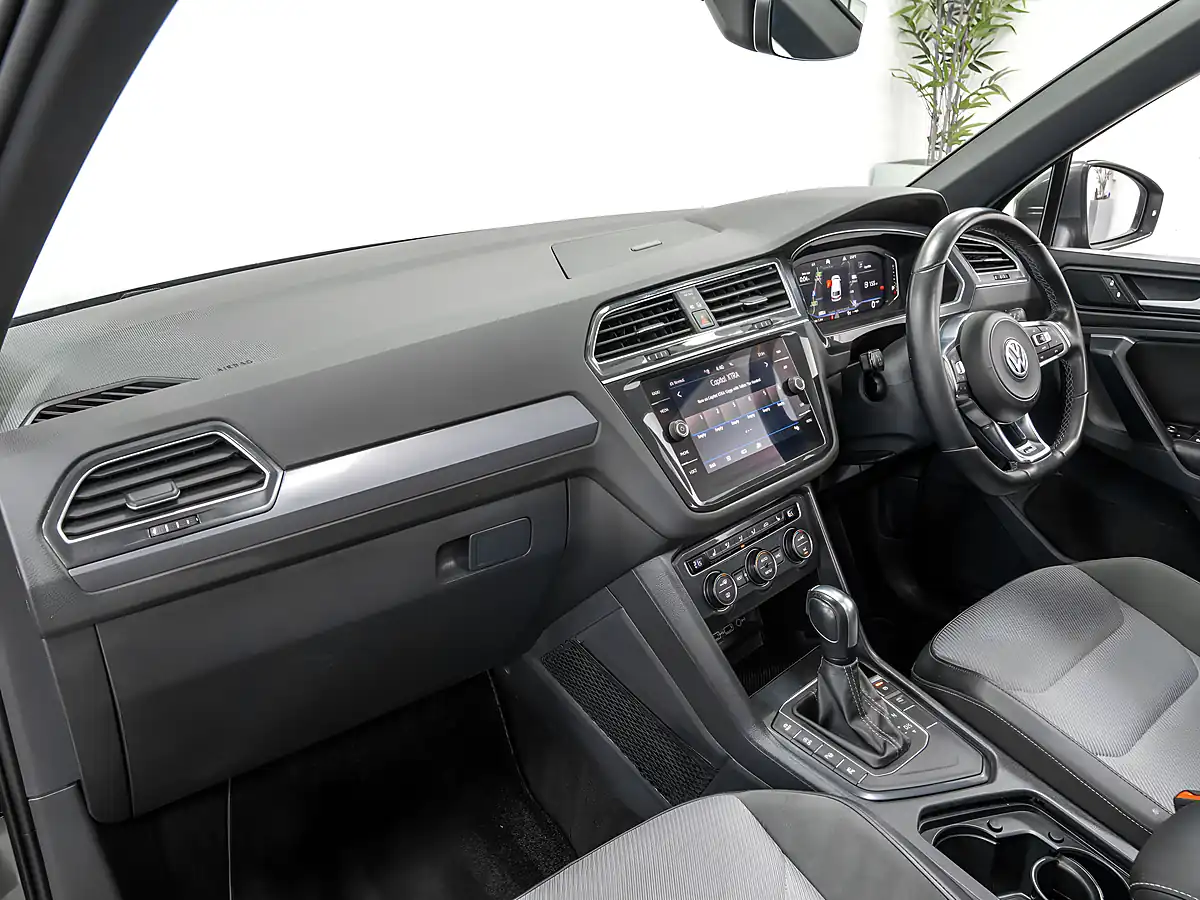 Used 2020 Volkswagen Tiguan R-Line Tech Indium Grey - Interior and Exterior details 12