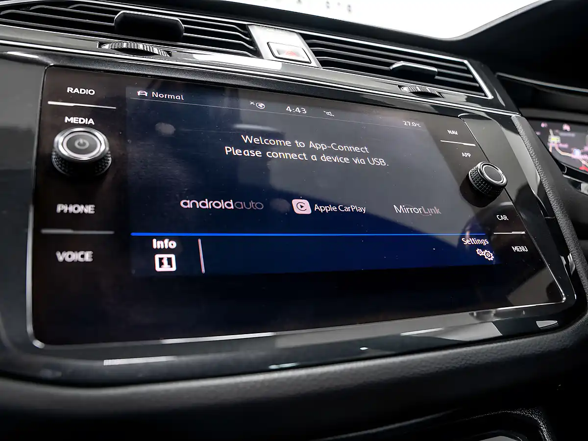 Used 2020 Volkswagen Tiguan R-Line Tech Indium Grey - Interior and Exterior details 18