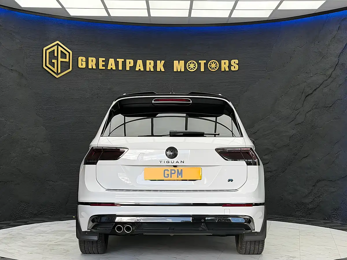 Used 2020 Volkswagen Tiguan R-Line Tech Oryx White - Interior and Exterior details 6