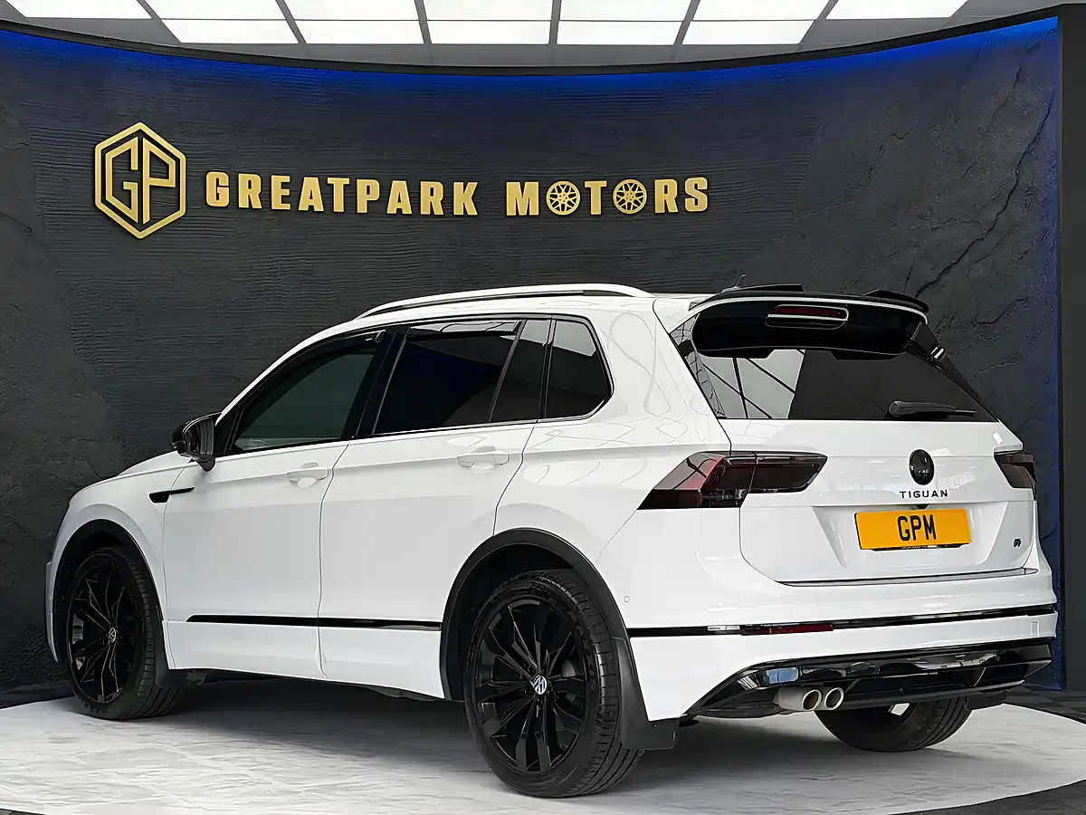 Used 2020 Volkswagen Tiguan R-Line Tech Oryx White - Interior and Exterior details 7