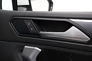 Used 2020 Volkswagen Tiguan R-Line Tech Pure White - Interior and Exterior details 17