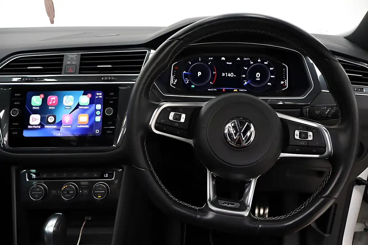 Used 2020 Volkswagen Tiguan R-Line Tech Pure White - Interior and Exterior details 8