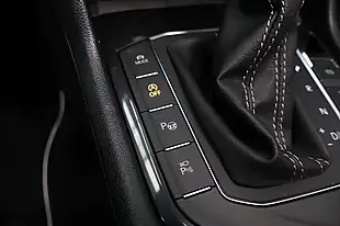 Used 2020 Volkswagen Tiguan R-Line Tech Pure White - Interior and Exterior details 9