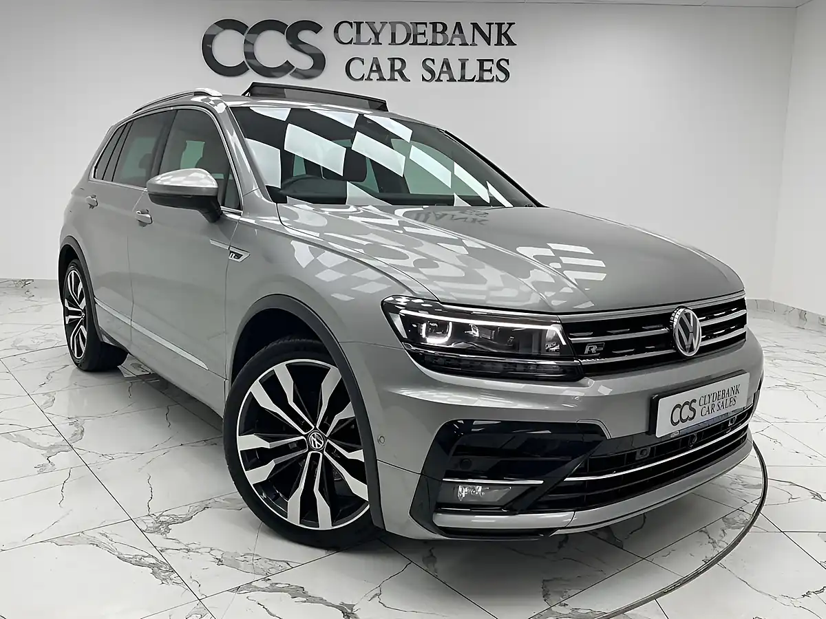 Used 2020 Volkswagen Tiguan R-Line Tech Tungsten Silver - Front View