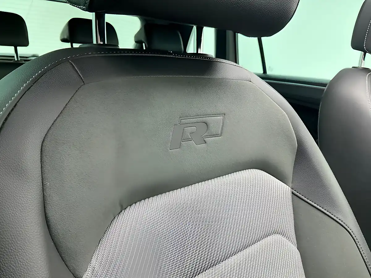 Used 2020 Volkswagen Tiguan R-Line Tech Tungsten Silver - Interior and Exterior details 14