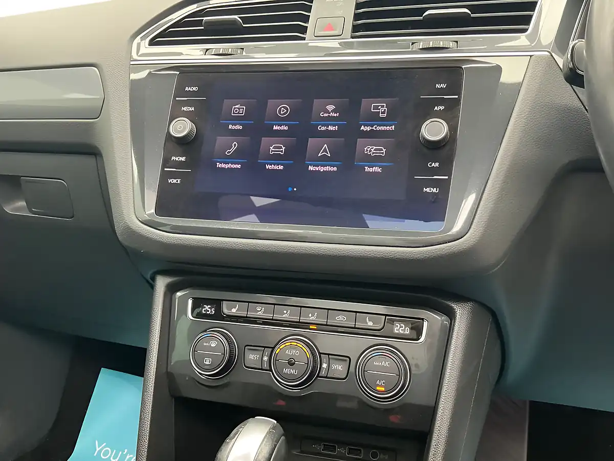 Used 2020 Volkswagen Tiguan R-Line Tech Tungsten Silver - Interior and Exterior details 17