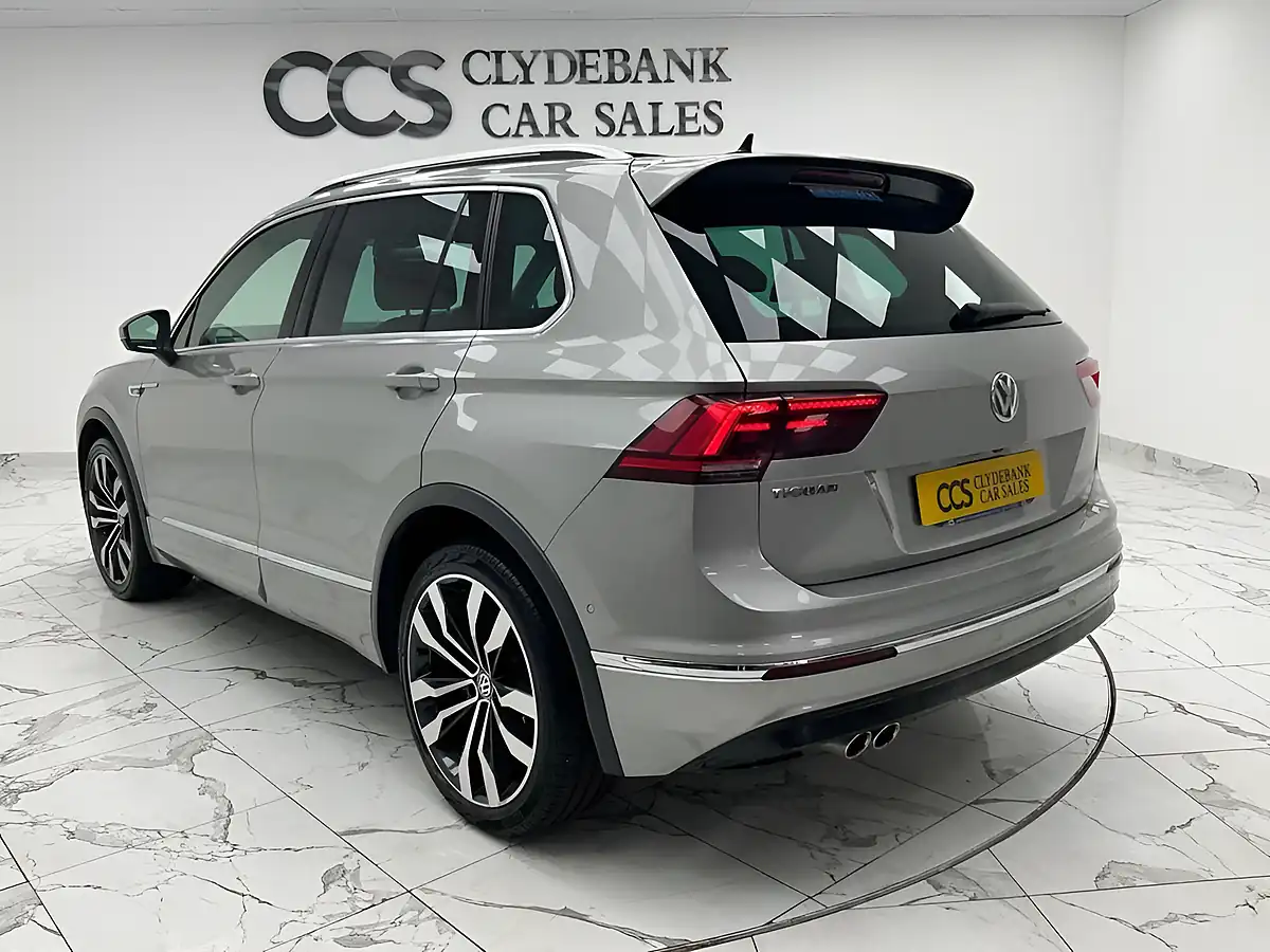 Used 2020 Volkswagen Tiguan R-Line Tech Tungsten Silver - Interior and Exterior details 6