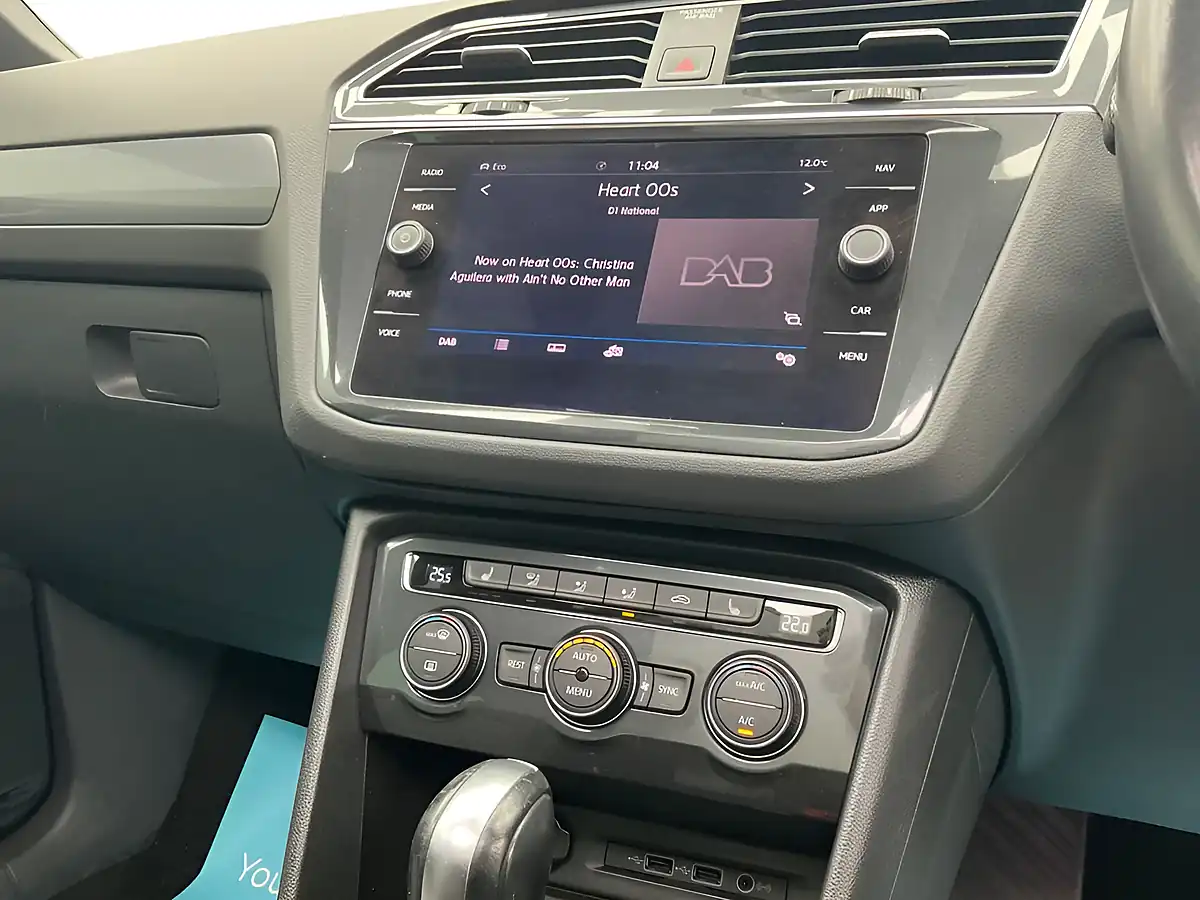Used 2020 Volkswagen Tiguan R-Line Tech Tungsten Silver - Interior and Exterior details 9