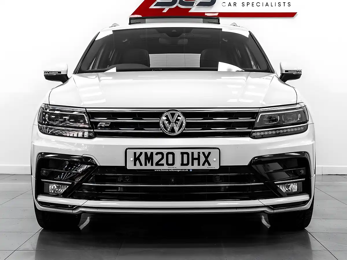 Used 2020 Volkswagen Tiguan R-Line Tech White - Interior and Exterior details 5