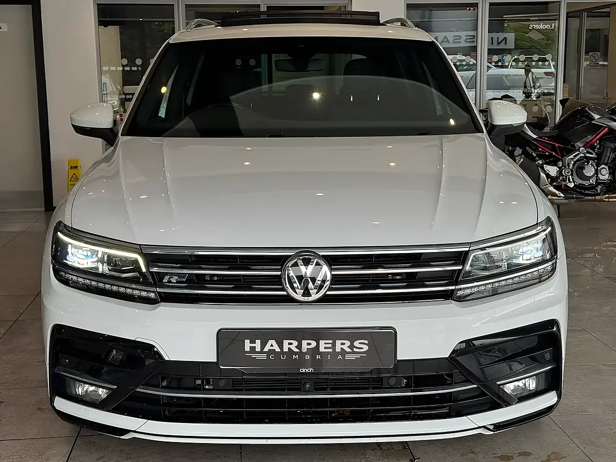 Used 2020 Volkswagen Tiguan R-Line Tech White - Interior and Exterior details 3