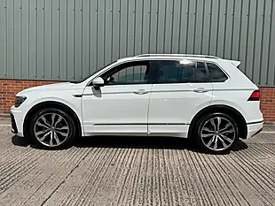 Used 2020 Volkswagen Tiguan R-Line Tech White - Interior and Exterior details 3