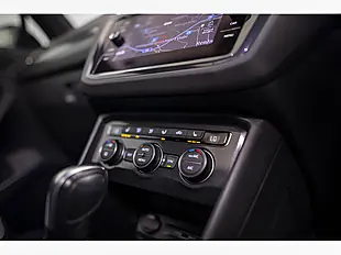 Used 2020 Volkswagen Tiguan R-Line Tech White - Interior and Exterior details 11