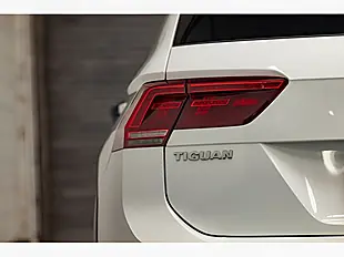 Used 2020 Volkswagen Tiguan R-Line Tech White - Interior and Exterior details 17