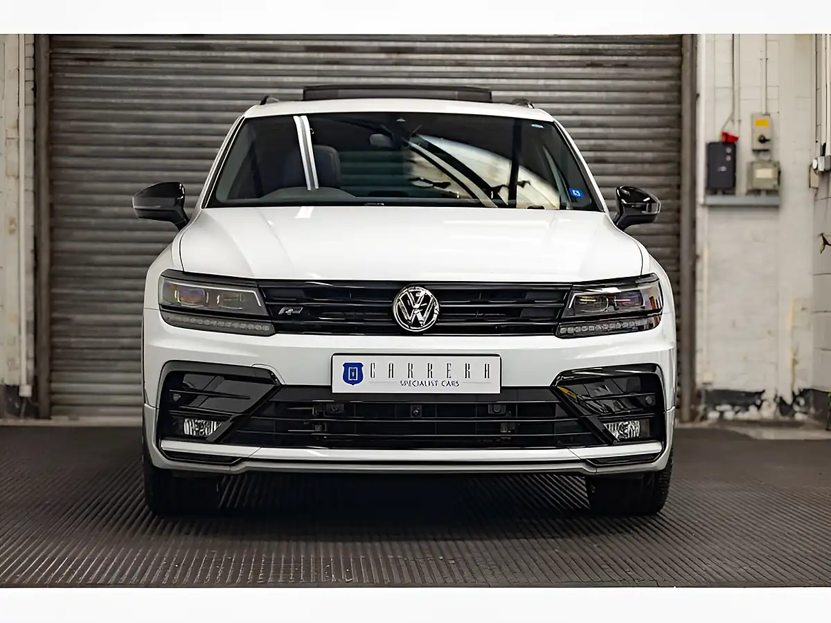 Used 2020 Volkswagen Tiguan R-Line Tech White - Interior and Exterior details 6