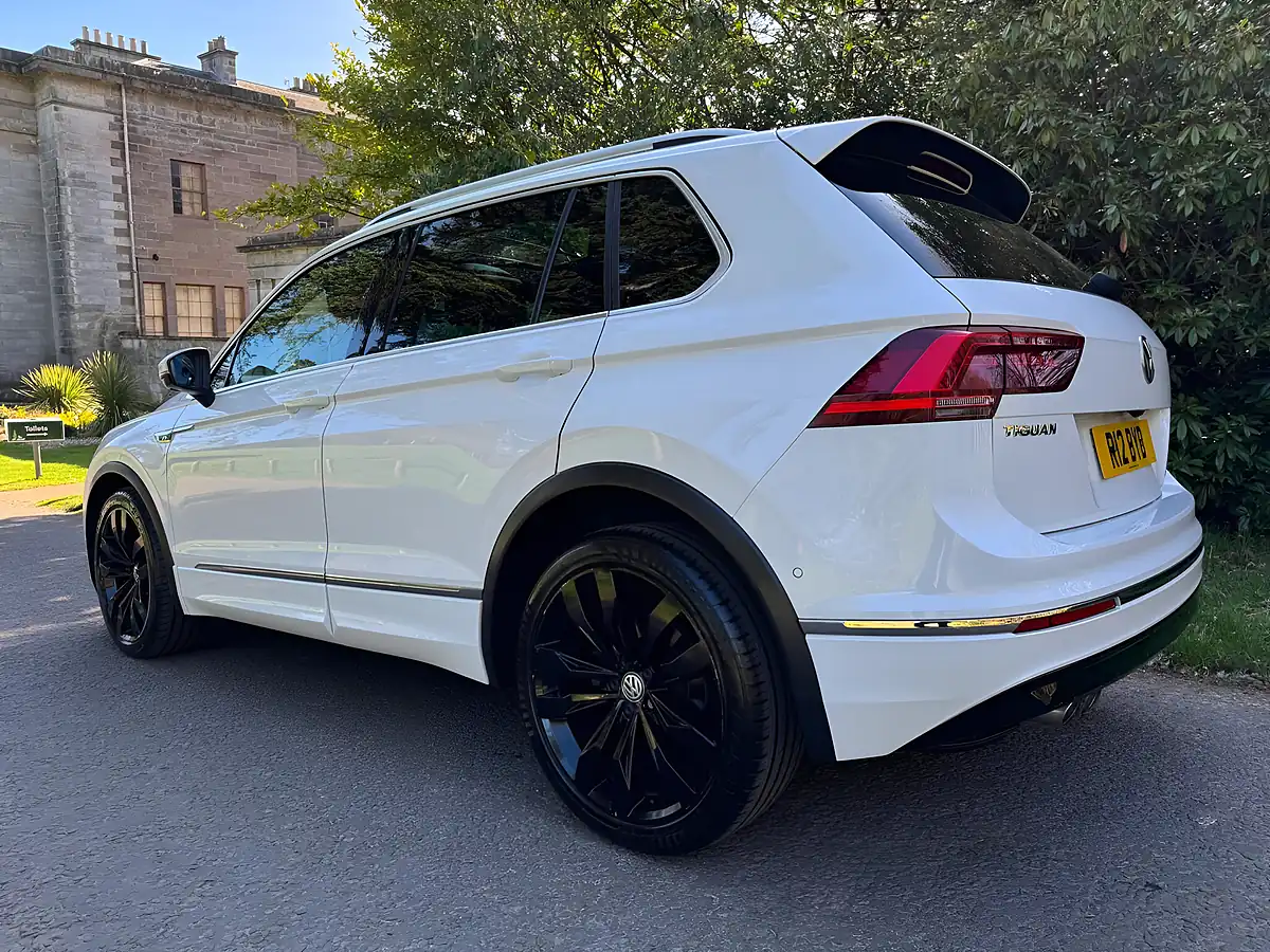Used 2020 Volkswagen Tiguan R-Line Tech White - Interior and Exterior details 2