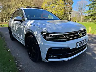 Used 2020 Volkswagen Tiguan R-Line Tech White - Interior and Exterior details 5
