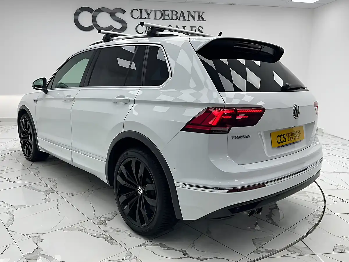 Used 2020 Volkswagen Tiguan R-Line Tech White - Interior and Exterior details 5
