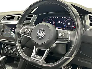 Used 2020 Volkswagen Tiguan R-Line Tech White - Interior and Exterior details 9