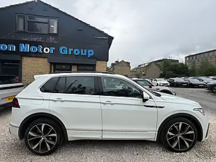 Used 2020 Volkswagen Tiguan R-Line White - Interior and Exterior details 4