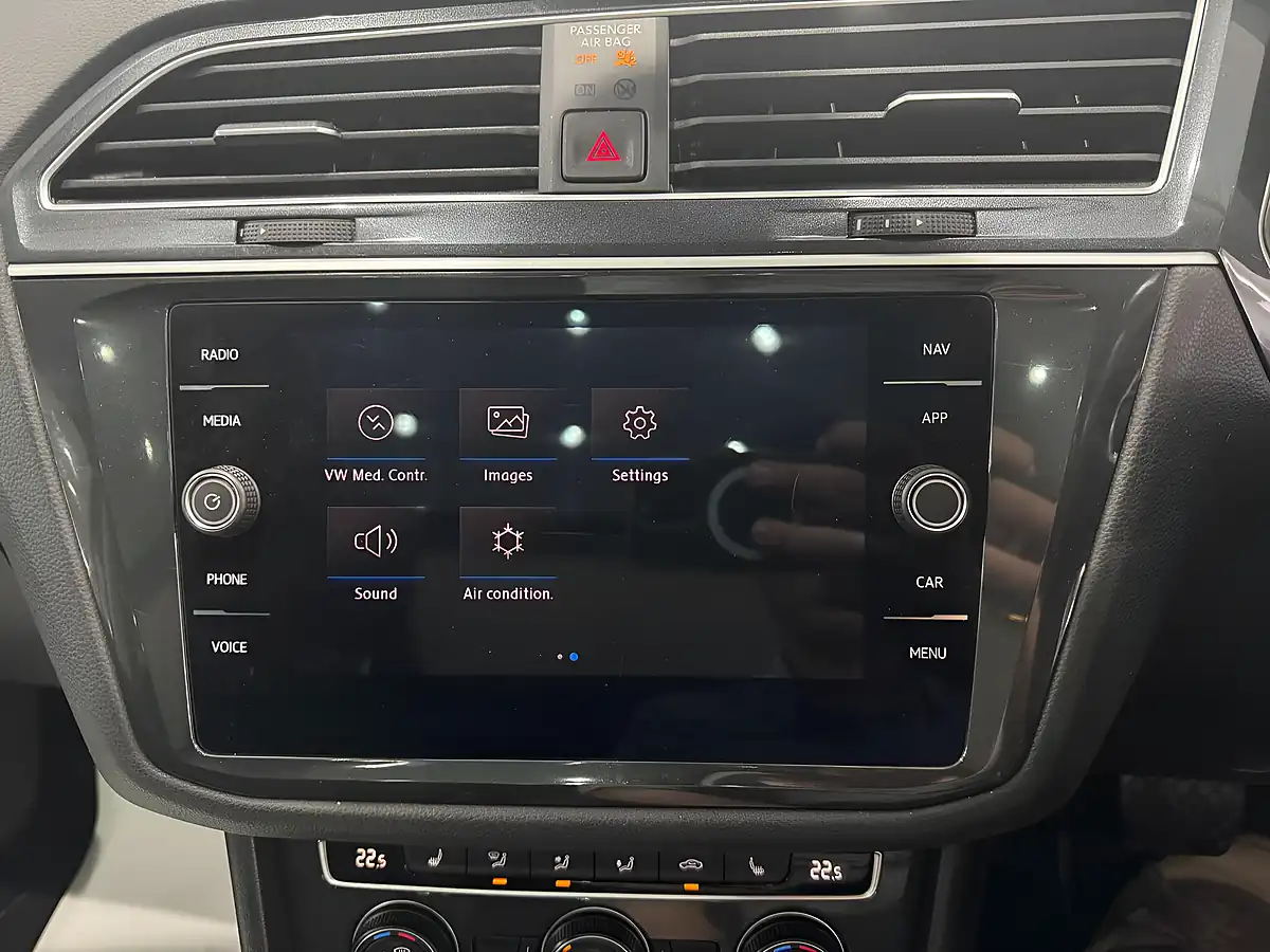 Used 2020 Volkswagen Tiguan Sel Grey - Interior and Exterior details 13