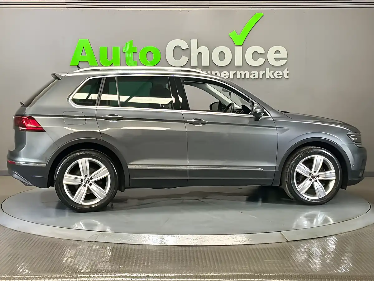 Used 2020 Volkswagen Tiguan Sel Indium Grey - Interior and Exterior details 16