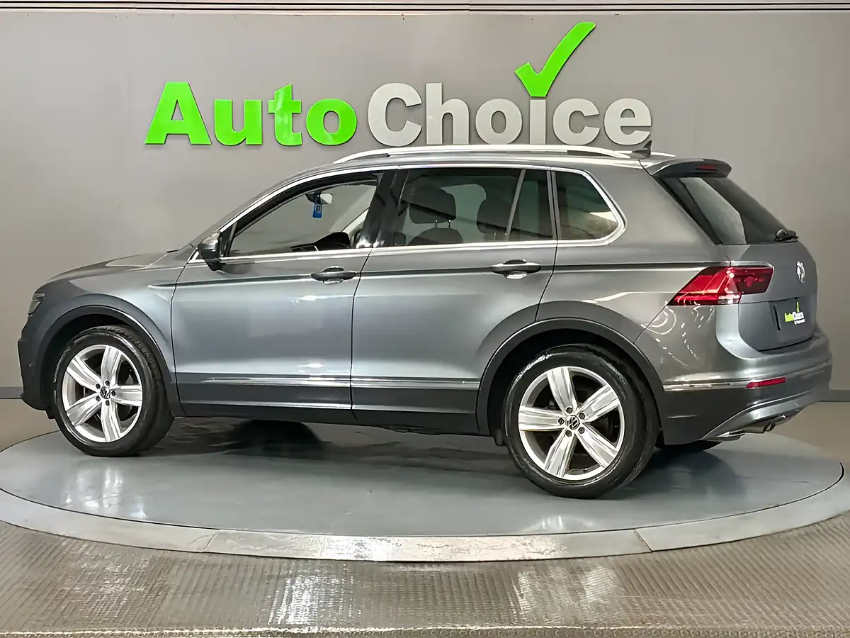 Used 2020 Volkswagen Tiguan Sel Indium Grey - Interior and Exterior details 9