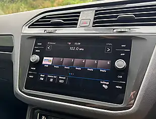 Used 2020 Volkswagen Tiguan Sel Pure White - Interior and Exterior details 13