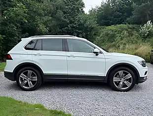 Used 2020 Volkswagen Tiguan Sel Pure White - Interior and Exterior details 2
