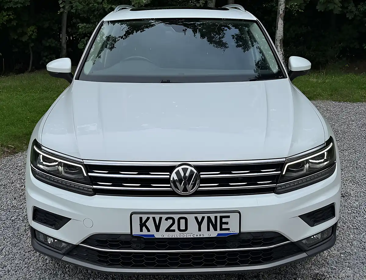 Used 2020 Volkswagen Tiguan Sel Pure White - Interior and Exterior details 8
