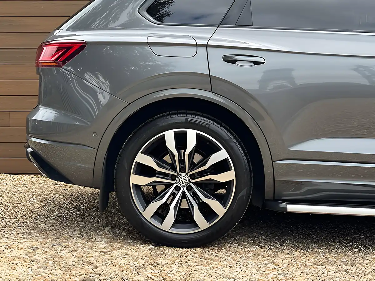 Used 2020 Volkswagen Touareg Black Edition Grey - Interior and Exterior details 11