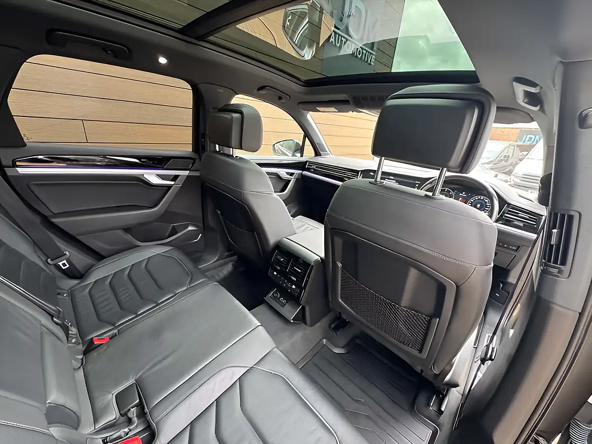 Used 2020 Volkswagen Touareg Black Edition Grey - Interior and Exterior details 14
