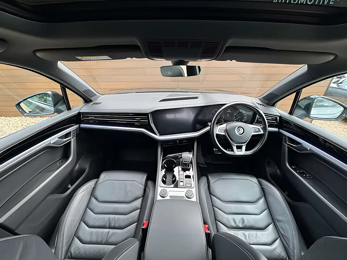Used 2020 Volkswagen Touareg Black Edition Grey - Interior and Exterior details 17