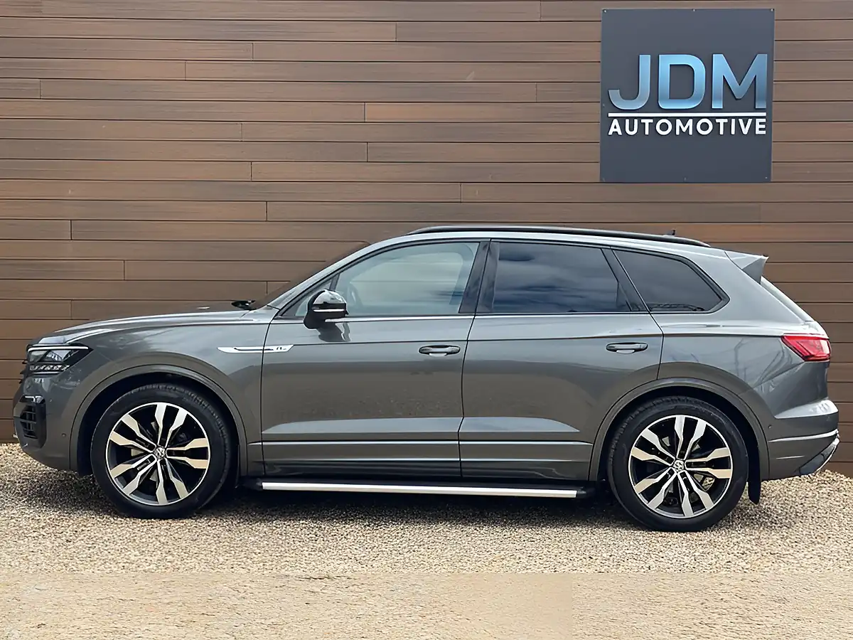 Used 2020 Volkswagen Touareg Black Edition Grey - Interior and Exterior details 7