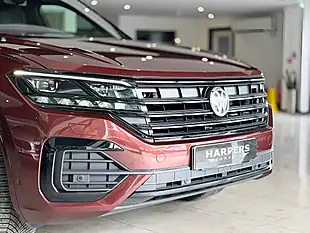 Used 2020 Volkswagen Touareg Black Edition Red - Interior and Exterior details 13