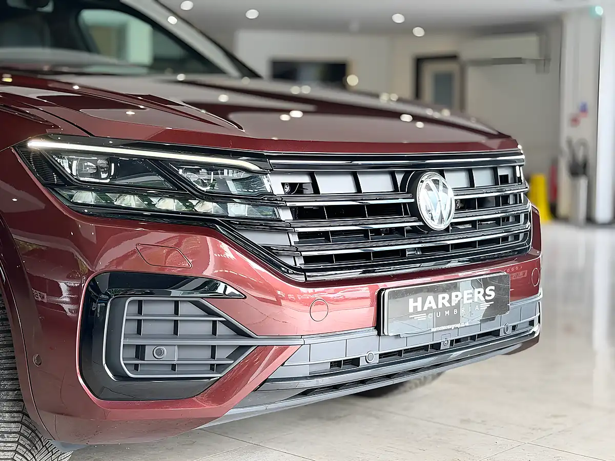 Used 2020 Volkswagen Touareg Black Edition Red - Interior and Exterior details 13