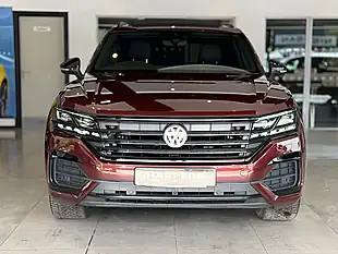 Used 2020 Volkswagen Touareg Black Edition Red - Interior and Exterior details 2