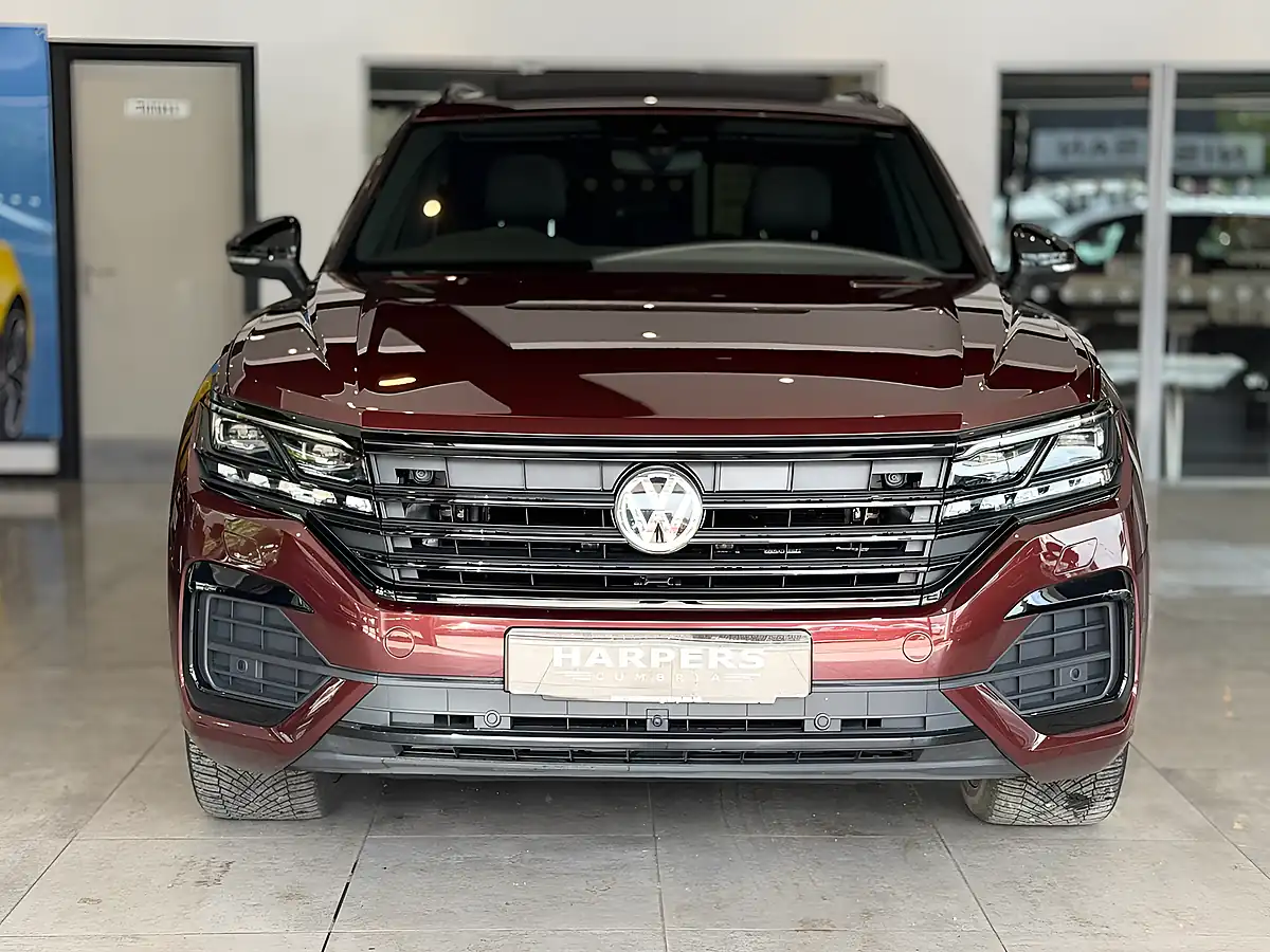 Used 2020 Volkswagen Touareg Black Edition Red - Interior and Exterior details 2