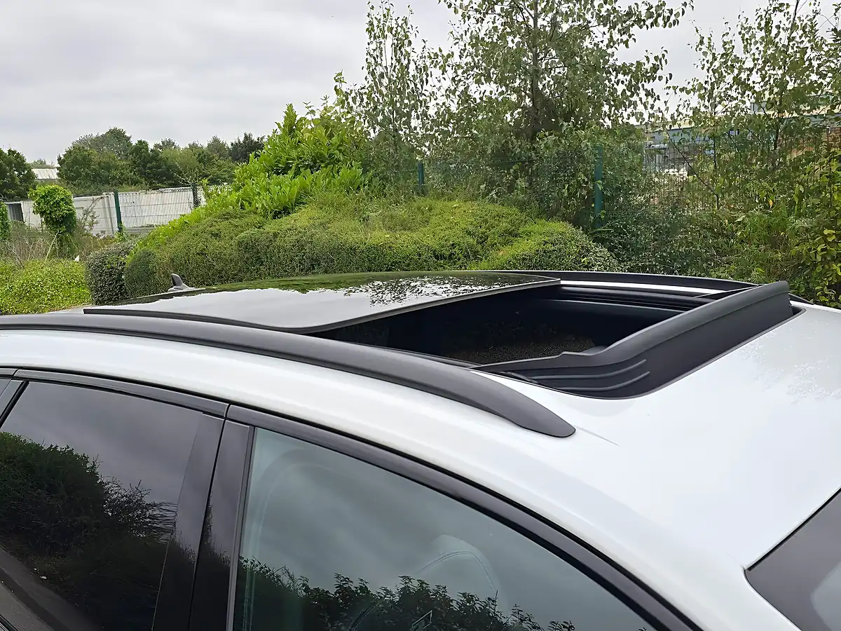 Used 2020 Volkswagen Touareg Black Edition White - Interior and Exterior details 7
