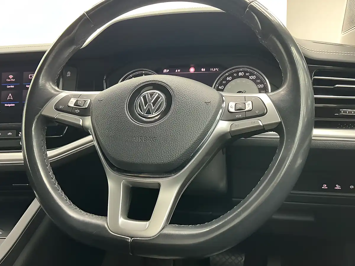 Used 2020 Volkswagen Touareg Sel White - Interior and Exterior details 11